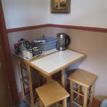 Carlisle - Family Homestay