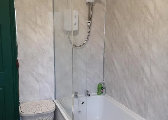 - Family Homestay Carlisle (Cumbria)